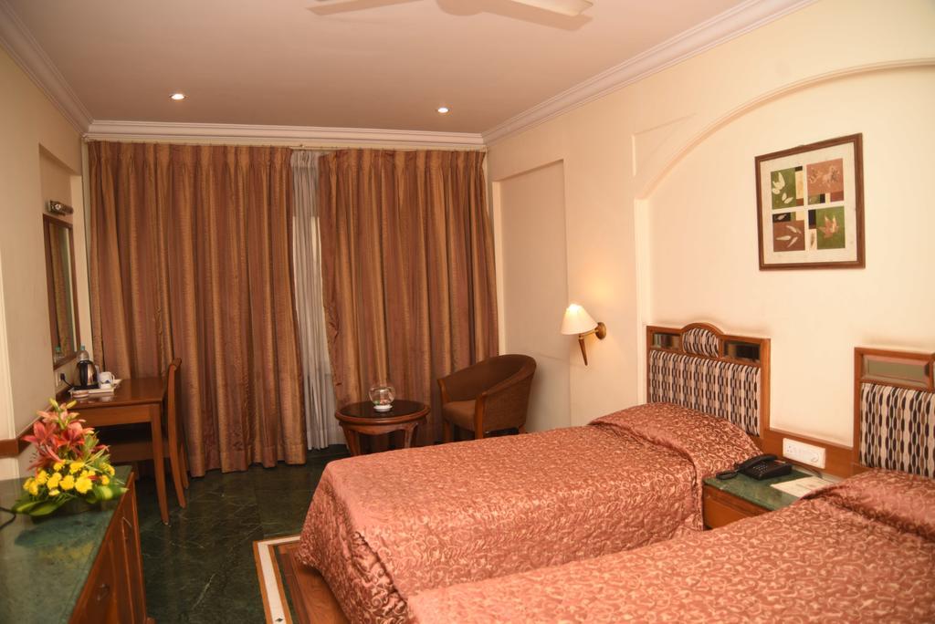 Hotel Maurya Bangalore Eksteriør bilde
