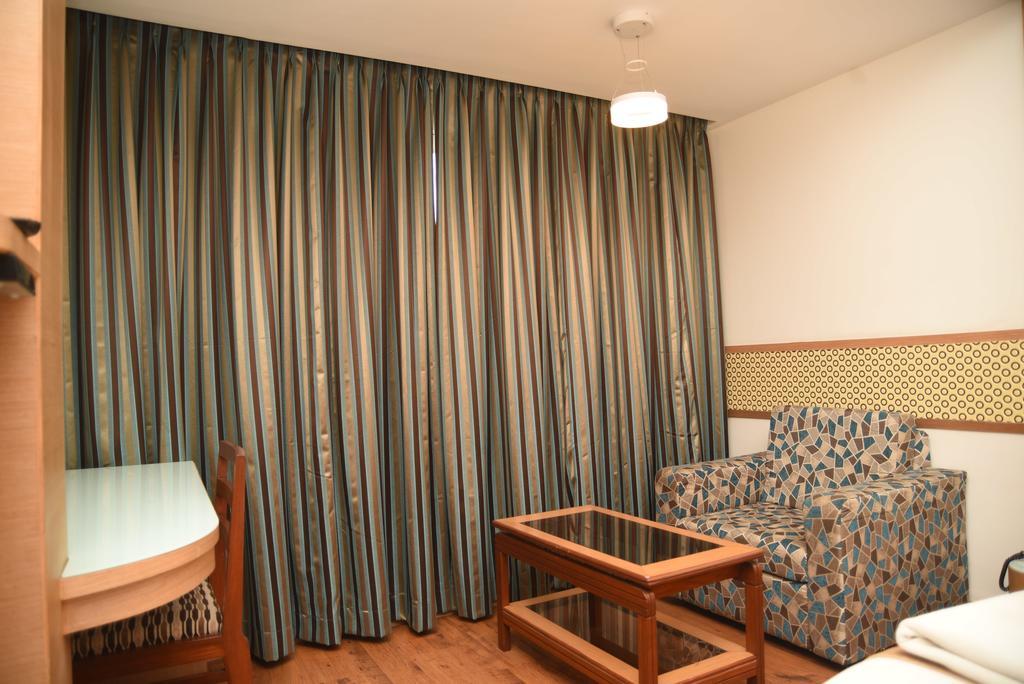 Hotel Maurya Bangalore Eksteriør bilde