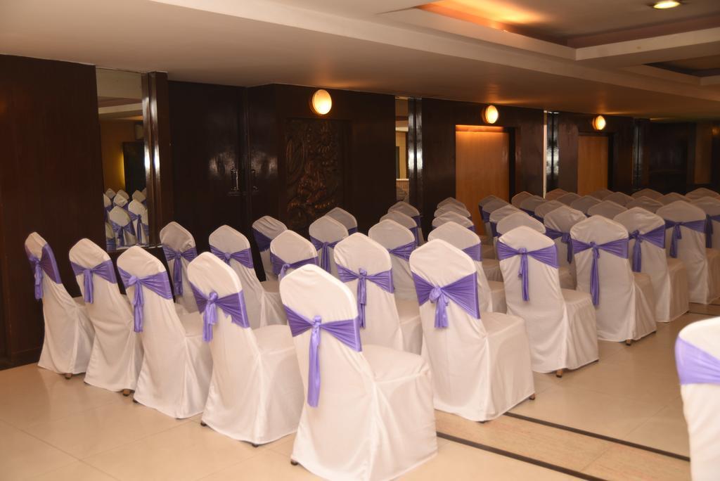 Hotel Maurya Bangalore Eksteriør bilde
