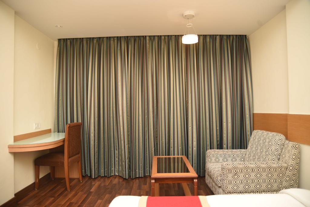 Hotel Maurya Bangalore Eksteriør bilde