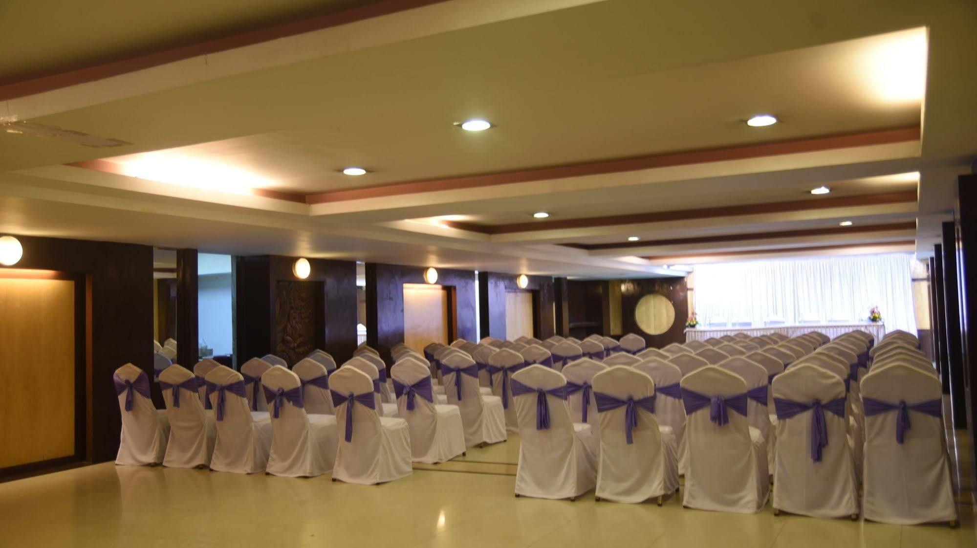 Hotel Maurya Bangalore Eksteriør bilde